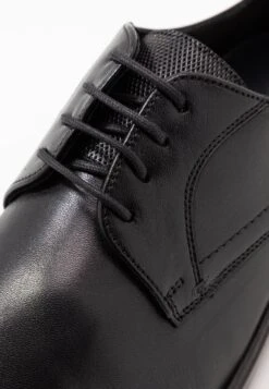 Lloyd Lyra - Veterschoenen - Schwarz 11 Lloyd Lyra - Veterschoenen - Schwarz -Lloyd Mode Schoenenwinkel 08a7038749b643c998bfc6d530d67af2