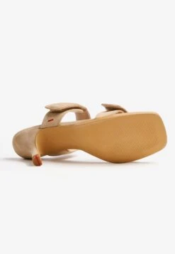 Lloyd Plateau Sandalen Sandaal Dames Beige / Ecru / Wit / Parelwit -Lloyd Mode Schoenenwinkel 1319ef2bffc69ea275610ebe0750ac85