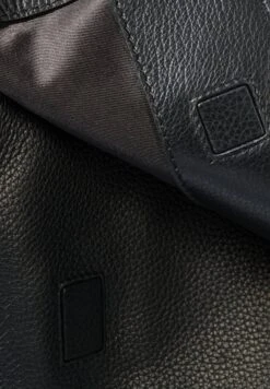 Lloyd Leren Tassen Schoudertas Heren Zwart 7 Lloyd Leren Tassen Schoudertas Heren Zwart -Lloyd Mode Schoenenwinkel 1e84ece9d8f942ef7bf598310f3c86bc