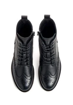 Lloyd Klassische- Veterboots - Schwarz -Lloyd Mode Schoenenwinkel 334855de3f9a48f38451b256c95a4aad