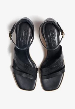Lloyd Sandalen & Slippers Sandaal Dames Zwart 11 Lloyd Sandalen & Slippers Sandaal Dames Zwart -Lloyd Mode Schoenenwinkel 33abae90d923ca2931accf3b203e300d