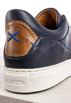 Lloyd Majuro - Sneakers Laag - Blau 7 Lloyd Majuro - Sneakers Laag - Blau -Lloyd Mode Schoenenwinkel 3e039744f8614f2b81f88035cb928fc5