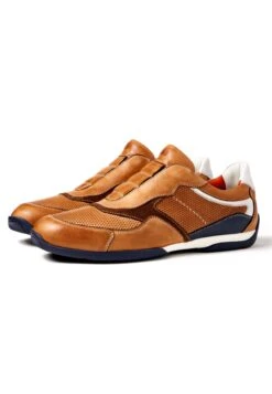 Lloyd Banfield - Instappers - Braun -Lloyd Mode Schoenenwinkel 5254478409d54025b02b458980b2d10e