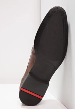 Lloyd Osmond - Veterschoenen - Cognac -Lloyd Mode Schoenenwinkel 5369ce48475f48698fb3e68c884d4869