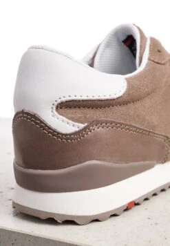 Lloyd East - Sneakers Laag - Braun 7 Lloyd East - Sneakers Laag - Braun -Lloyd Mode Schoenenwinkel 5fed32d1754d402c8259614cae93d4e8