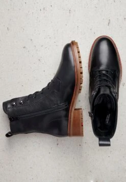 Lloyd Veterboots - Schwarz 9 Lloyd Veterboots - Schwarz -Lloyd Mode Schoenenwinkel 679e5a3d543b4314b1cb23284345282b