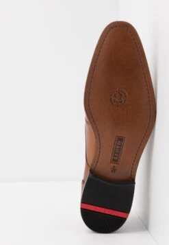 Lloyd Pados - Veterschoenen - Saffron -Lloyd Mode Schoenenwinkel 68a70a36454b4228b7d1c1666af03522