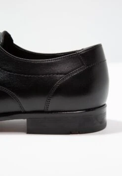 Lloyd Manon - Veterschoenen - Schwarz 11 Lloyd Manon - Veterschoenen - Schwarz -Lloyd Mode Schoenenwinkel 7f39156c5f114745b09e0a68aeeacc20