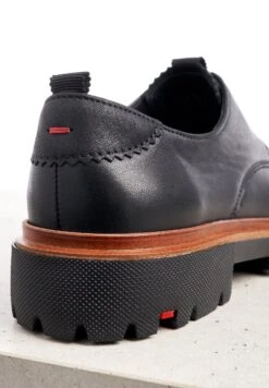 Lloyd Veterschoenen - Schwarz 11 Lloyd Veterschoenen - Schwarz -Lloyd Mode Schoenenwinkel 85ebaca7b9434346a15c425394281ea0