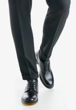 Lloyd Casual Veterschoenen Veterschoen SKIPPER Heren Zwart 9 Lloyd Casual Veterschoenen Veterschoen SKIPPER Heren Zwart -Lloyd Mode Schoenenwinkel 8bdc4e9939013be973b008b88429e9f9