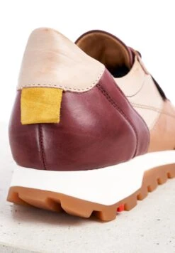 Lloyd Casual Sneakers Sneakers Laag Dames Bruin -Lloyd Mode Schoenenwinkel 90bae3214d20c77f5b6631d655652d8b