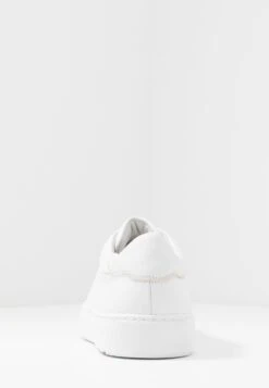 Lloyd Ajan - Sneakers Laag - Weiß -Lloyd Mode Schoenenwinkel 98eaa4a70d9d4303b692e290633ade9a