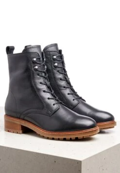 Lloyd Mit Seitlichem - Veterboots - Schwarz 8 Lloyd Mit Seitlichem - Veterboots - Schwarz -Lloyd Mode Schoenenwinkel 9912f47307e84df4a1c7d277fbb4415b