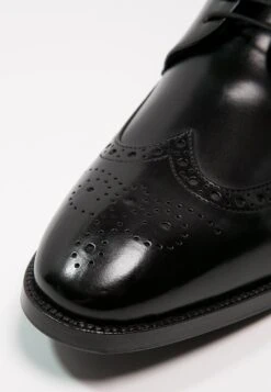 Lloyd Lucien - Veterschoenen - Schwarz -Lloyd Mode Schoenenwinkel a600bfd0f7e84bcc842547644b3c7e23