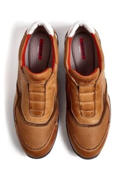 Lloyd Banfield - Instappers - Braun -Lloyd Mode Schoenenwinkel a7bc7fe387334a69822a86bd176c5b72