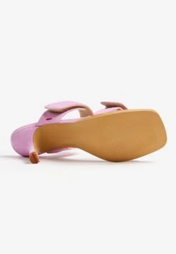 Lloyd Sandalen & Slippers Sandaal Dames Lila / Sering / Lichtlila -Lloyd Mode Schoenenwinkel a9515dc7007531f69068f6b3d6fa8d3a
