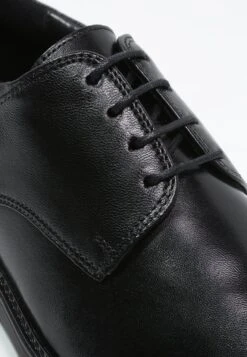 Lloyd Nevio - Veterschoenen - Schwarz -Lloyd Mode Schoenenwinkel b01e2867c5c0419b92e83e04aad000fe