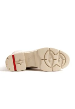 Lloyd Enkellaarsjes Met Plateauzool - Kreide 9 Lloyd Enkellaarsjes Met Plateauzool - Kreide -Lloyd Mode Schoenenwinkel b55c3604d6764a4d8263afcae889abd6