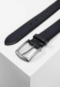 Casual Riemen Riem Heren Marine 6 Casual Riemen Riem Heren Marine -Lloyd Mode Schoenenwinkel b7f1cdf27d4721e93a4a91b67632066c