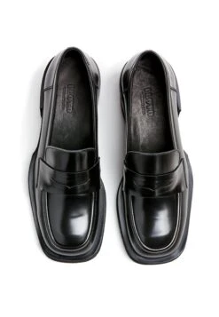 Lloyd Moderner- Instappers - Schwarz -Lloyd Mode Schoenenwinkel c0a25fe620d44f518b4531823130a85c