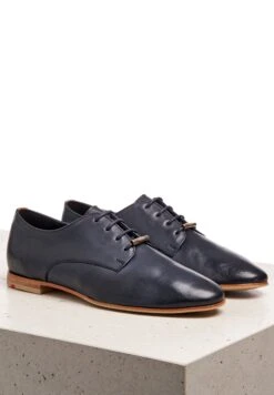 Lloyd Veterschoenen Veterschoen Dames Navy 10 Lloyd Veterschoenen Veterschoen Dames Navy -Lloyd Mode Schoenenwinkel c28559e9d60be6ab93d1d4915be2bf3a