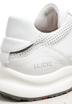 Lloyd Velo 1 Cycling Sneaker - Sneakers Laag - Weiss 10 Lloyd Velo 1 Cycling Sneaker - Sneakers Laag - Weiss -Lloyd Mode Schoenenwinkel d88b79ca181a495e837853d4b997ec1c