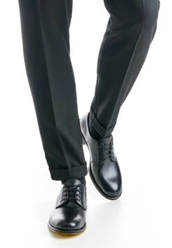 Lloyd Skipper - Veterschoenen - Schwarz